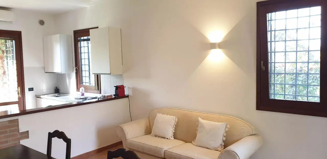 Charming Country House By Anthea Homes 카잘레술실레